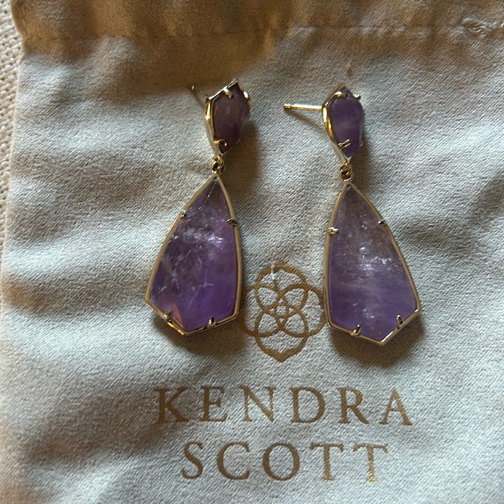 Kendra scott earrings